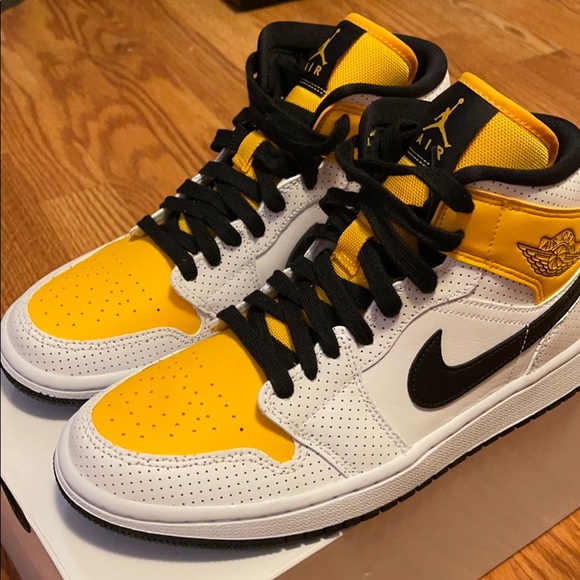 Jordan Shoes - Air Jordan I Mid